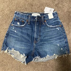 Abercrombie & Fitch CurveLove High Rise Mom Shorts